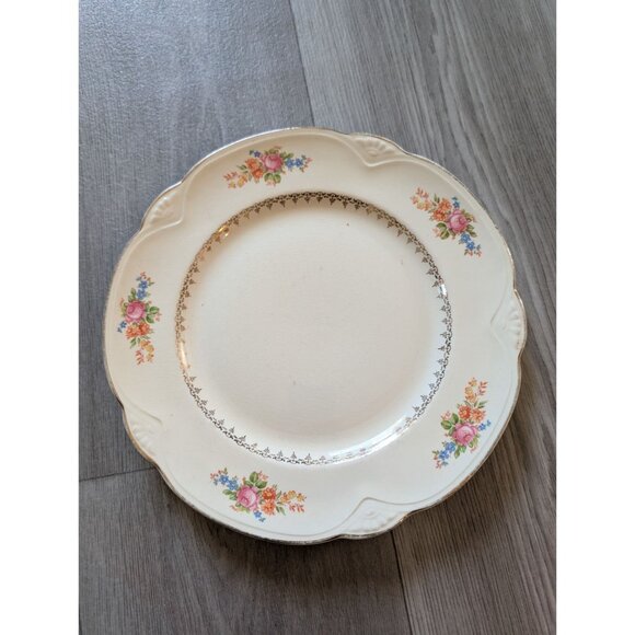 Vintage Homer Laughlin Floral Plate With Gold Trim 10" Diameter - Picture 1 of 6
